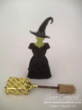 Wicked Witch With Broom Lolli Dress Up Framelits2-imp